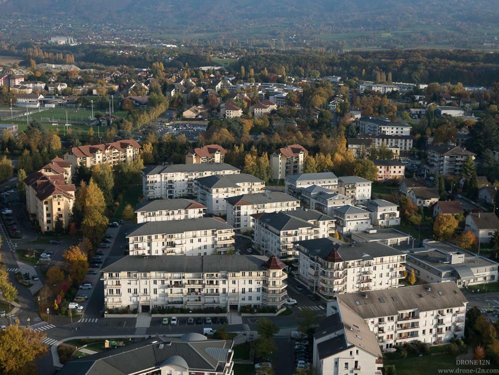 Beautiful Apartment Near Geneva Saint-Julien-en-Genevois Kültér fotó